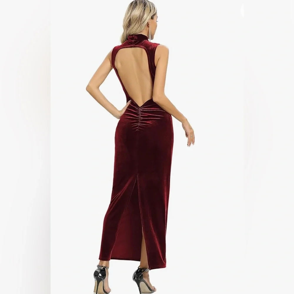 Capuffy Women’s Velvet Maxi Dress Size M - Picture 2 of 6